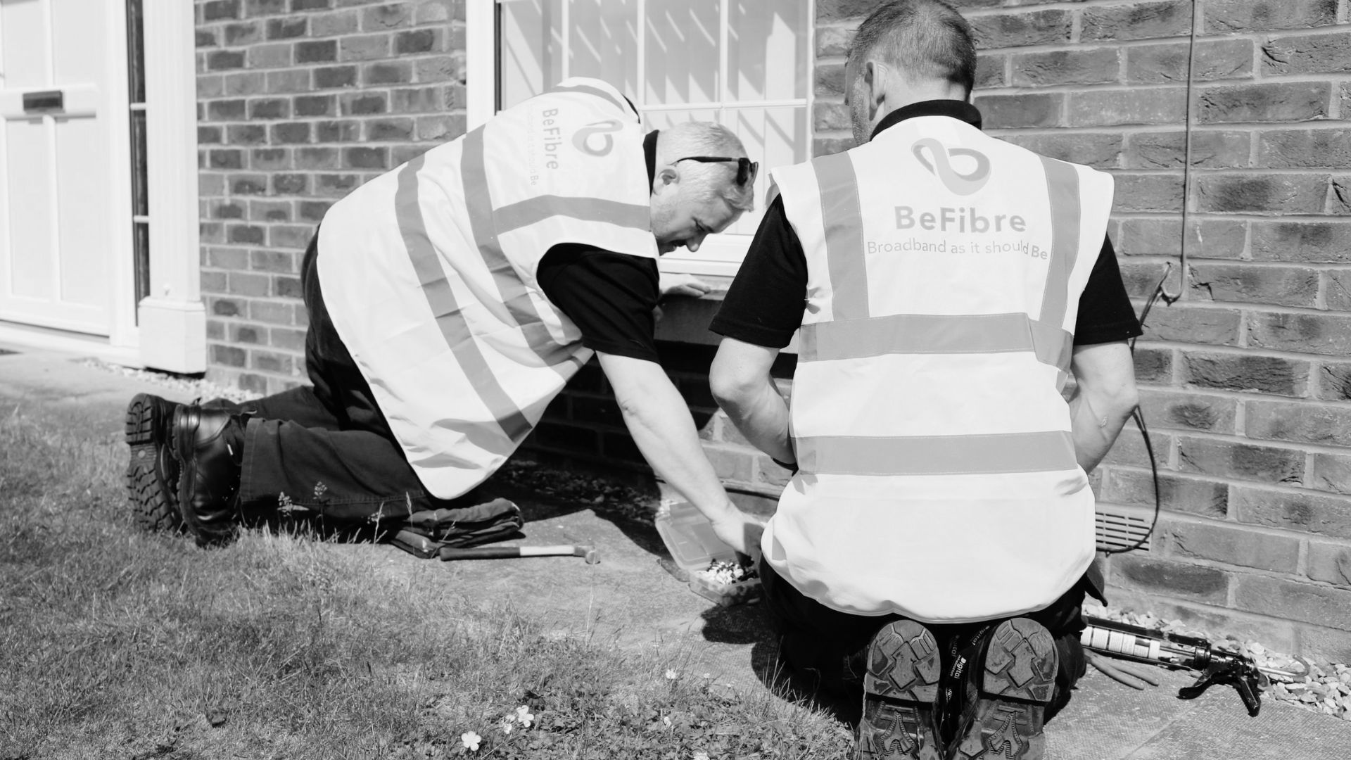BeFibre Celebrates First Resident’s Full Fibre Broadband Connection in Bowdon and Hale